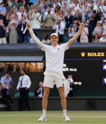jannik sinner wimbledon meme template
