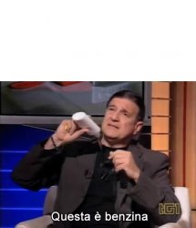 Questa è benzina meme template