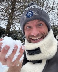 Thomas Müller mit Schneeball meme template